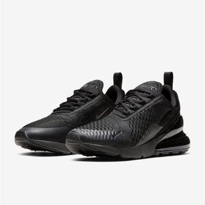 Nike Black Air Max 270
